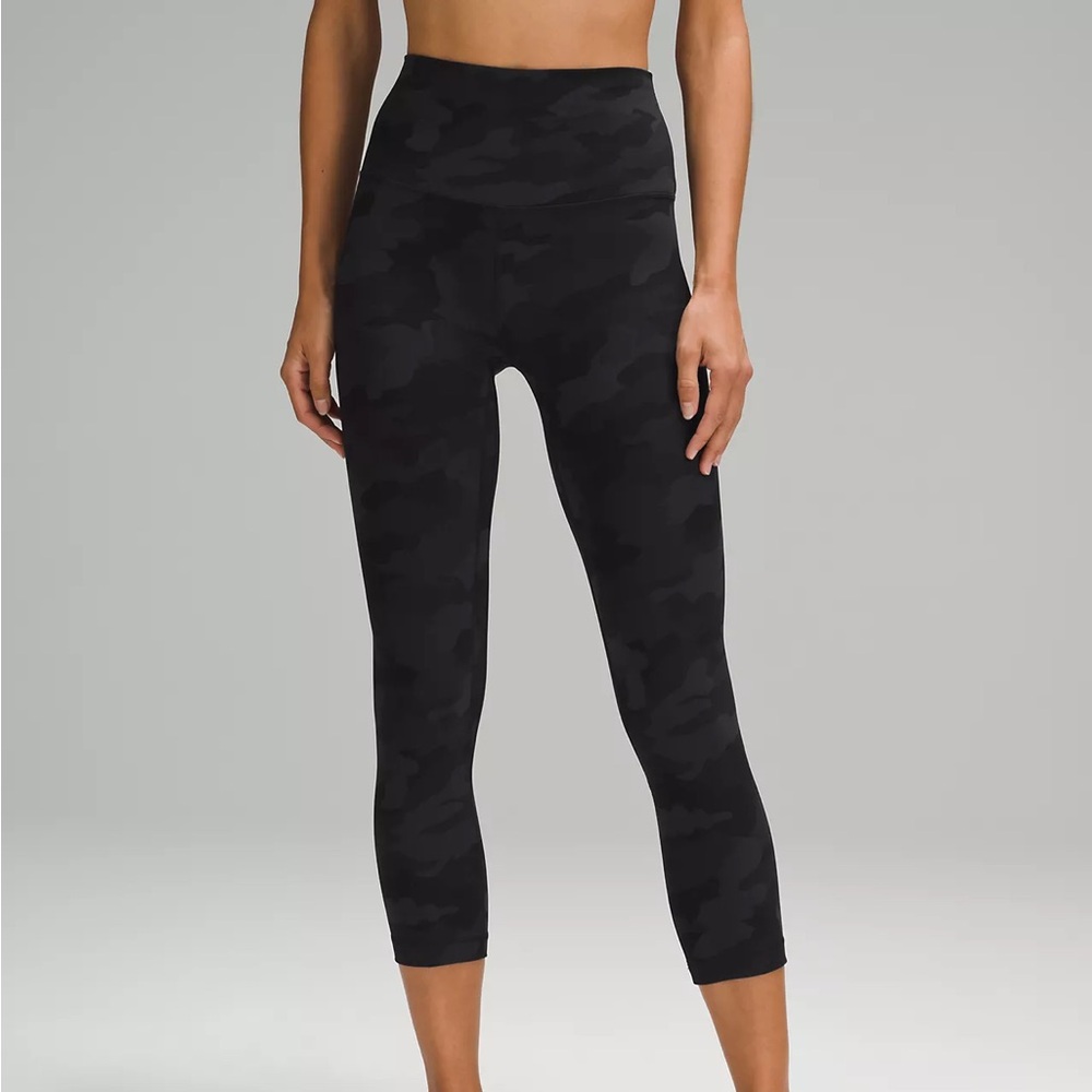 lululemon Align™ High-Rise Crop 21" camo print size 2, with pockets